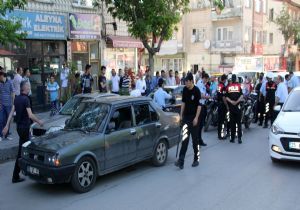 Polis kahvehane saldırganlarını arıyor