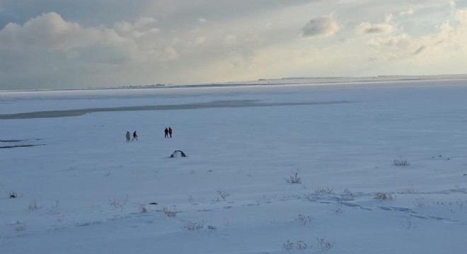 Arin Gölü tamamen dondu