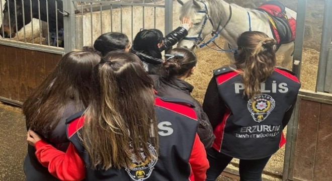 Emniyetten ‘Benim Hikâyem Değişebilir  projesi