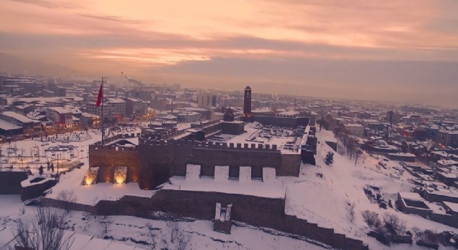 Erzurum’da kar ve tarih buluşması