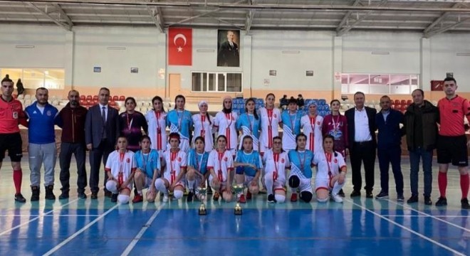Futsalın şampiyonu Reşit Karabacak Spor Lisesi