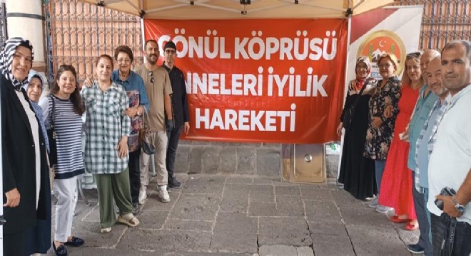 Gönüllü annelerden Aşure geleneğine destek