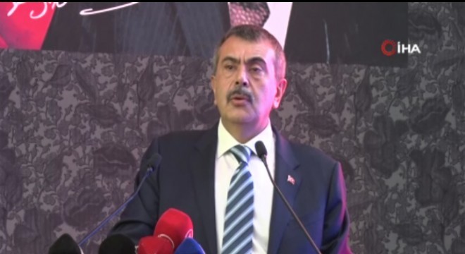 Tekin:  Biz büyük bir camiayız 