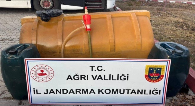 Yolcu otobüsünde kaçak akaryakıt ele geçirildi