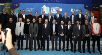 Sekmen kitapseverlerle buluştu