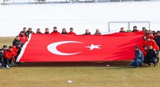 Sivasspor’dan Türk bayrağına yönelik saldırıya sert tepki